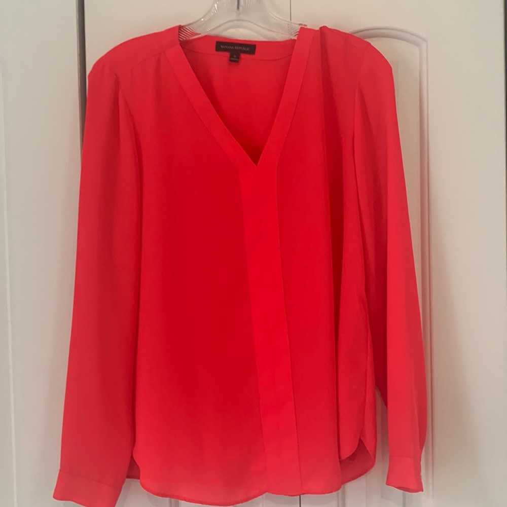LAST CHANCE - Neon pink Banana Republic blouse, size small